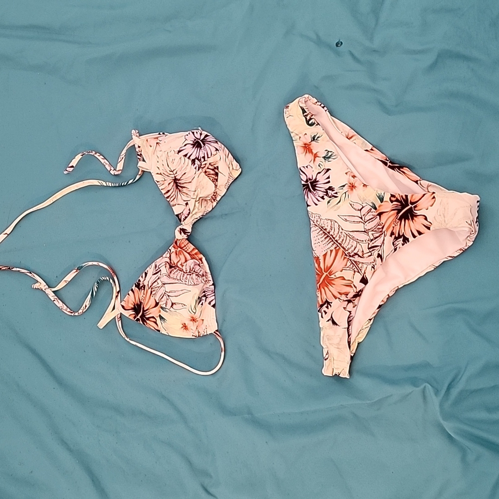 Swim suit